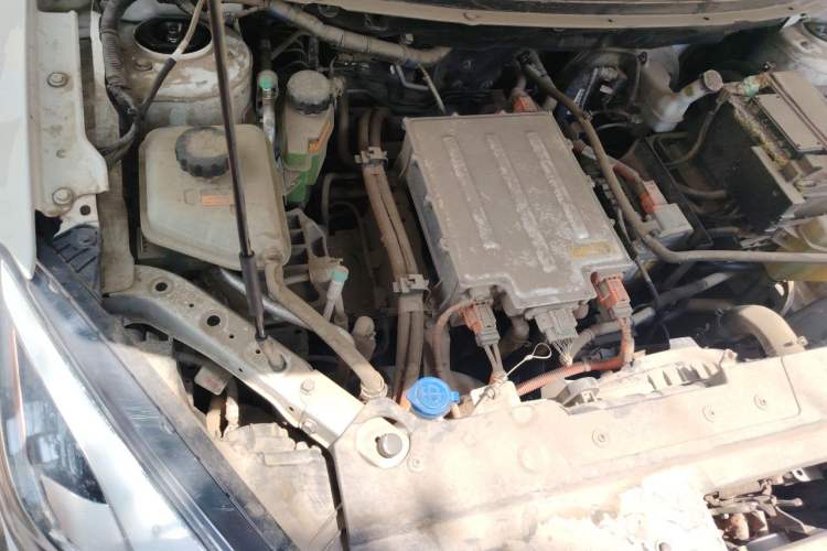 Used Dongfeng Aeolus E70 2021 500 PLUS Ultra-Comfort Edition Engine Bay Right