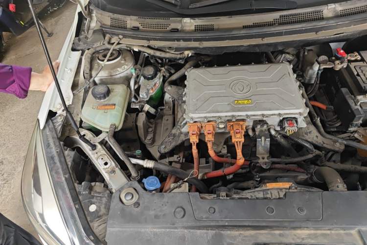 Used Dongfeng Aeolus E70 2021 500 Super Delight Edition Engine Bay Right
