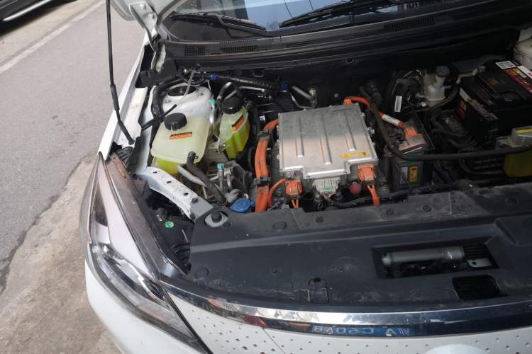 Used Dongfeng Aeolus E70 2021 Revised Version 500 Ultra-Comfort Edition Engine Bay Right