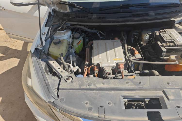 Used Dongfeng Aeolus E70 2021 Revised Version 500 Ultra-Comfort Edition Engine Bay Right