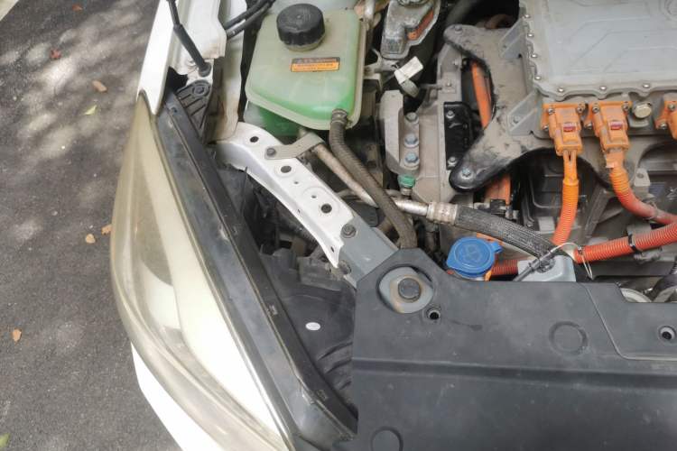 Used Dongfeng Aeolus E70 2021 500 Super Delight Edition Engine Bay Right