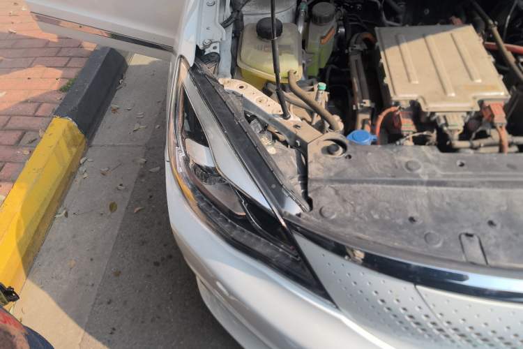 Used Dongfeng Aeolus E70 2021 Revised Version 3 500 Ultra-Comfort Edition Engine Bay Right