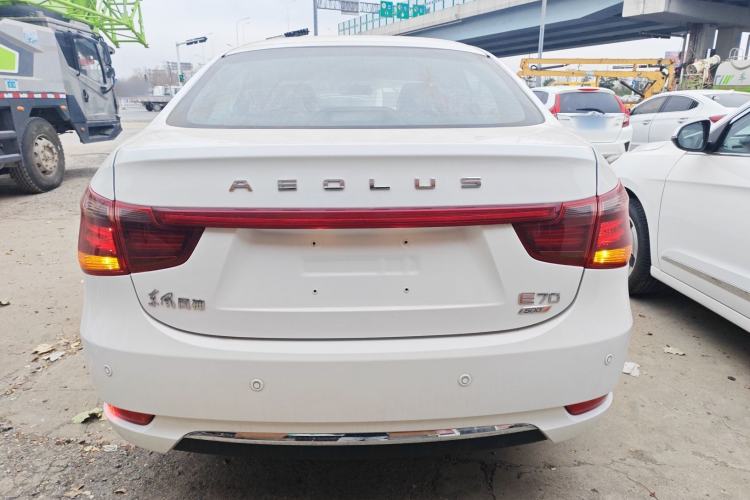 Used Dongfeng Aeolus E70 2021 500 Pro Deluxe Edition Exterior 4