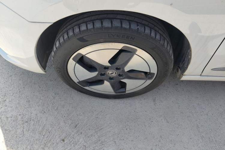 Used Dongfeng Aeolus E70 2021 Revised Version 360H Battery-Swap Edition Exterior 5