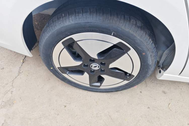 Used Dongfeng Aeolus E70 2021 500 Pro Deluxe Edition Exterior 8