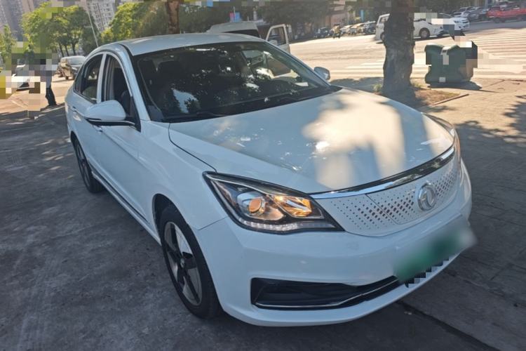 Used Dongfeng Aeolus E70 2021 Revised Version 3 500 Ultra-Comfort Edition Front Right 45 Deg