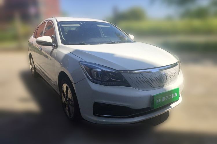 Used Dongfeng Aeolus E70 2021 Revised Version 3 500 Ultra-Comfort Edition Front Right 45 Deg