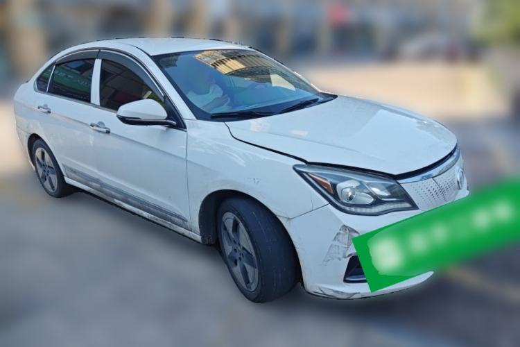 Used Dongfeng Aeolus E70 2021 Revised Version 3 500 Ultra-Comfort Edition Front Right 45 Deg