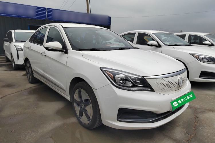 Used Dongfeng Aeolus E70 2021 Revised Version 500 Super Delight Edition Front Right 45 Deg