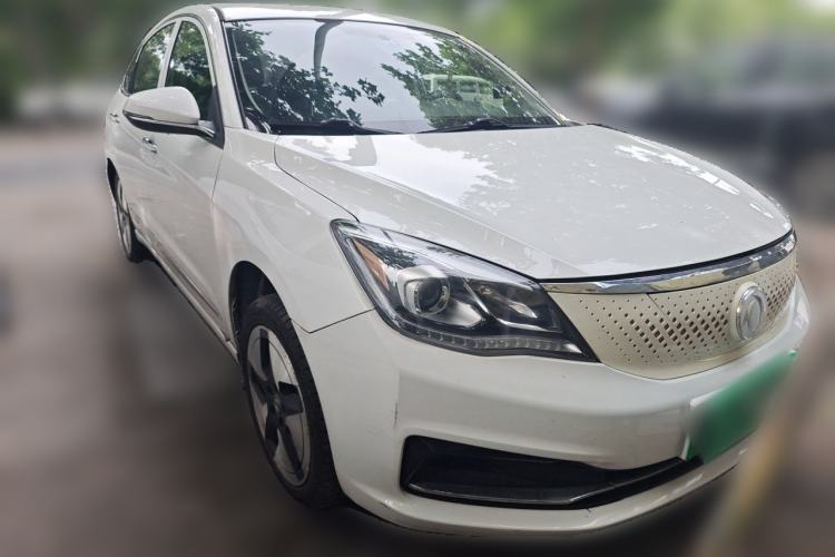 Used Dongfeng Aeolus E70 2021 Revised Version 500 Super Delight Edition Front Right 45 Deg