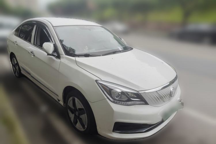 Used Dongfeng Aeolus E70 2021 Revised Version 500 Pro Super-Enjoy Edition Front Right 45 Deg