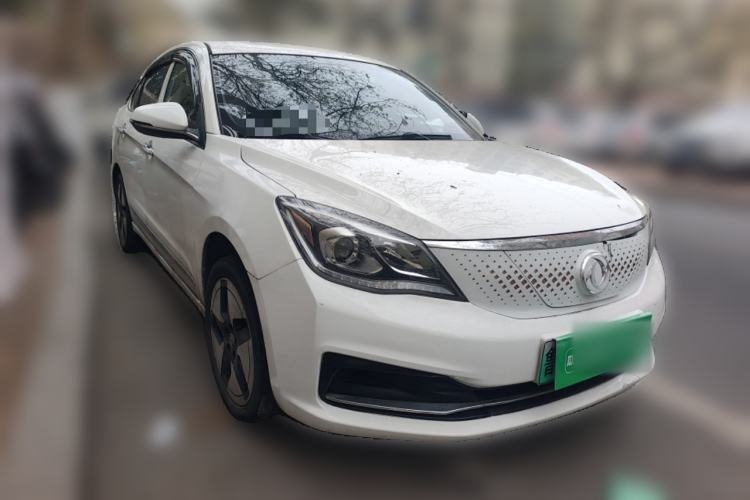 Used Dongfeng Aeolus E70 2021 Revised Version 500 Pro Ultra-Comfort Edition Front Right 45 Deg