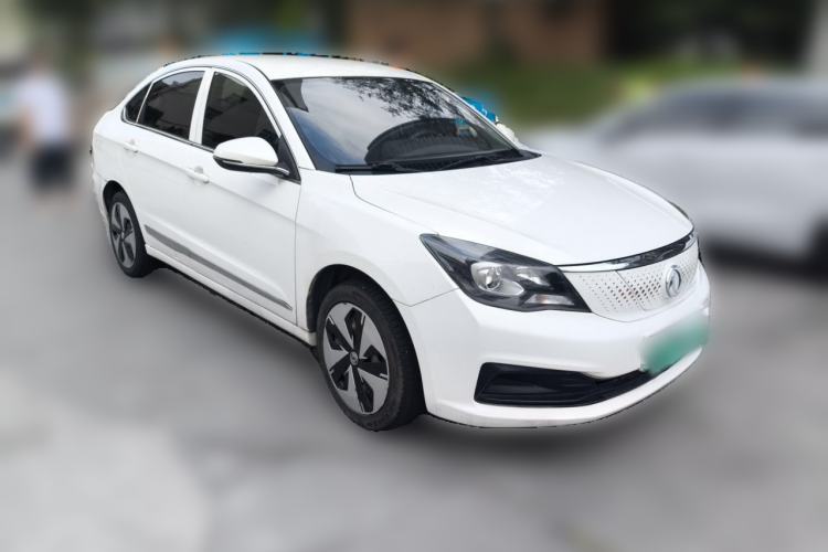 Used Dongfeng Aeolus E70 2021 Revised Version 3 500 Ultra-Comfort Edition Front Right 45 Deg