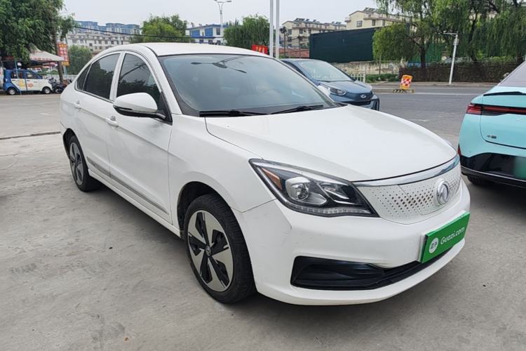 Used Dongfeng Aeolus E70 2021 Revised Version 3 500 Ultra-Comfort Edition Front Right 45 Deg