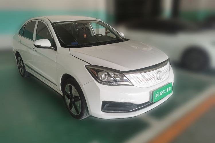 Used Dongfeng Aeolus E70 2021 Revised Version 3 500 Ultra-Comfort Edition Front Right 45 Deg