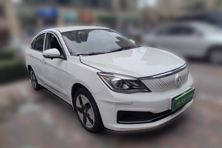 Used Dongfeng Aeolus E70 2021 Revised Version 500 Ultra-Comfort Edition Front Right 45 Deg