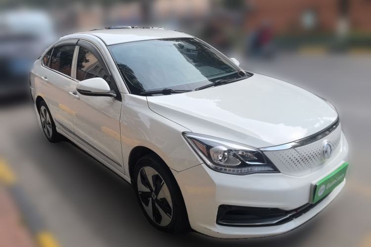Used Dongfeng Aeolus E70 2021 Revised Version 3 500 Ultra-Comfort Edition Front Right 45 Deg