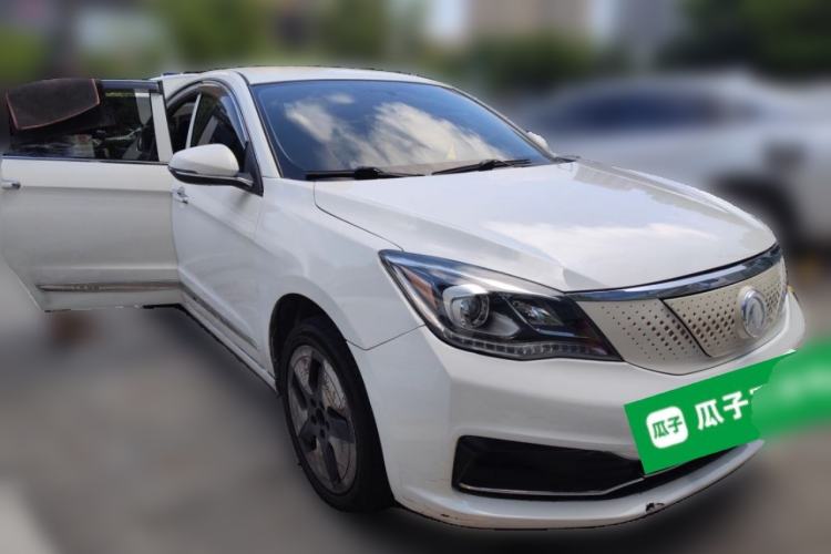 Used Dongfeng Aeolus E70 2021 Revised Version 3 500 Ultra-Comfort Edition Front Right 45 Deg