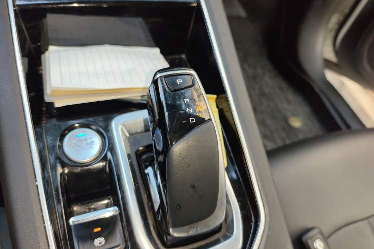Used Dongfeng Aeolus E70 2021 Revised Version 500 Ultra-Comfort Edition Gear Lever