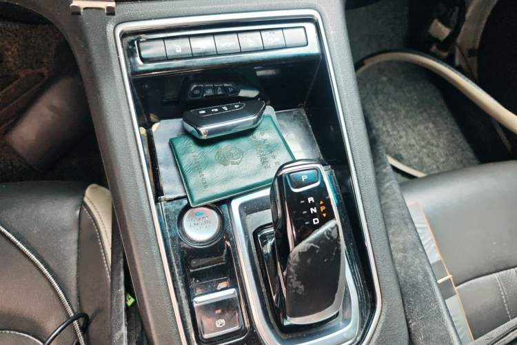 Used Dongfeng Aeolus E70 2021 Revised Version 500 Ultra-Comfort Edition Gear Lever