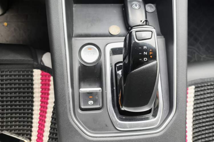 Used Dongfeng Aeolus E70 2021 Revised Version 3 500 Ultra-Comfort Edition Gear Lever