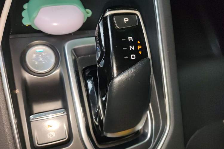 Used Dongfeng Aeolus E70 2021 Revised Version 3 500 Ultra-Comfort Edition Gear Lever