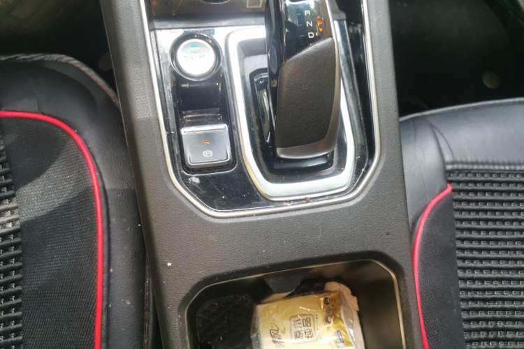 Used Dongfeng Aeolus E70 2021 500 Super Delight Edition Gear Lever