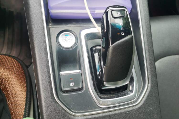 Used Dongfeng Aeolus E70 2021 Revised Version 2 500 Super Delight Edition Gear Lever