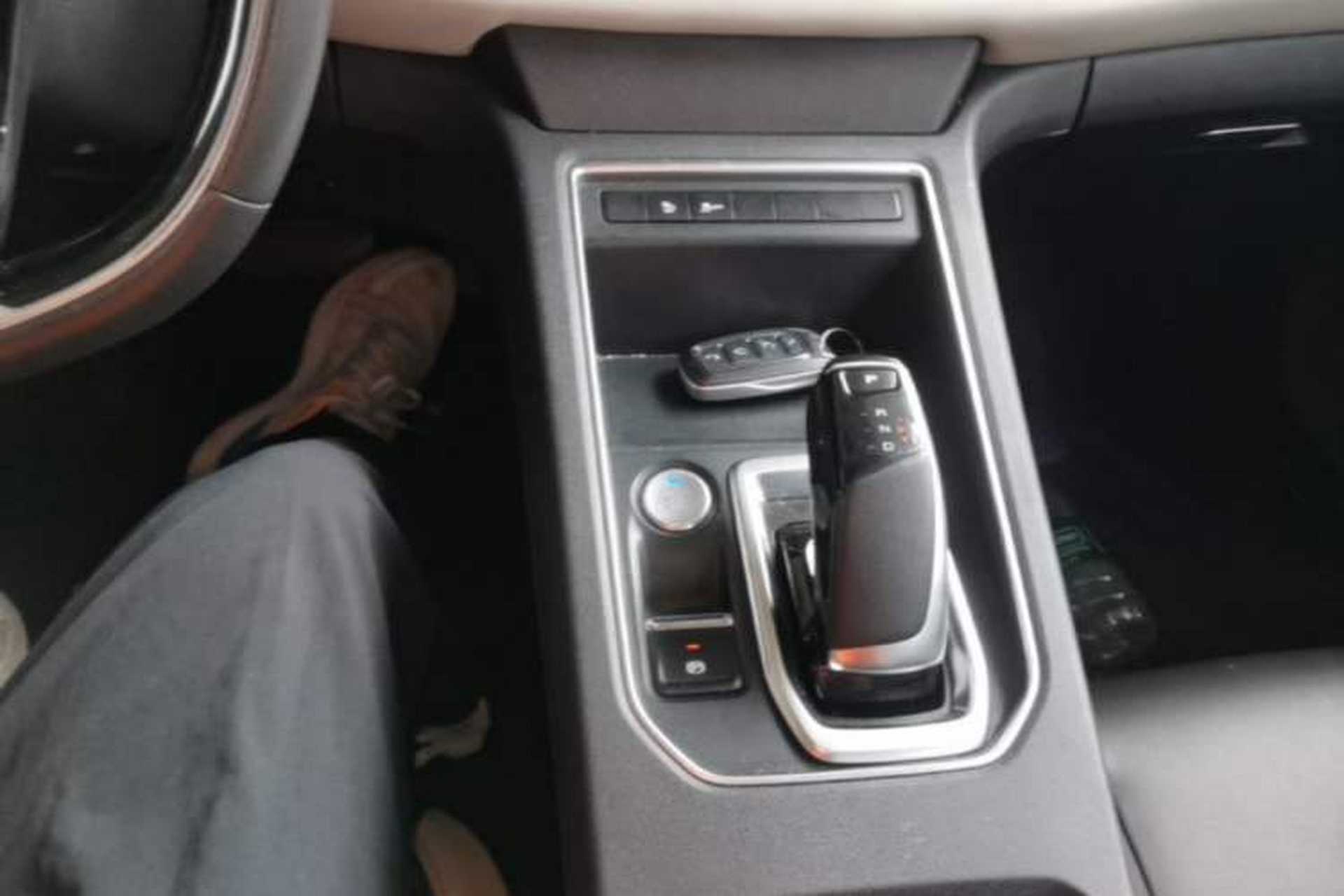Used Dongfeng Aeolus E70 2021 Revised Version 360H Battery-Swap Edition Gear Lever