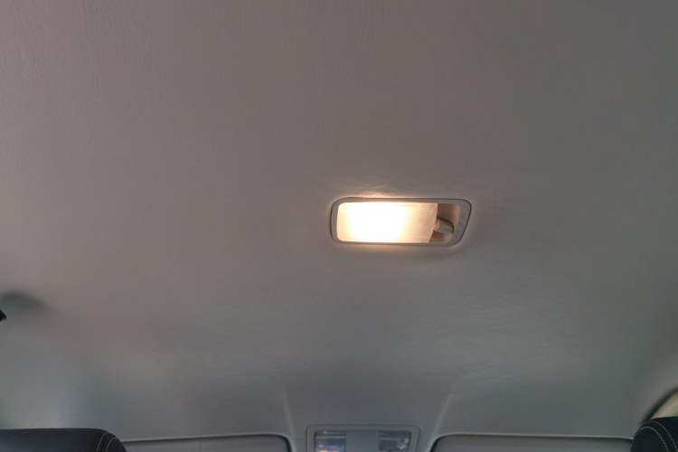 Used Dongfeng Aeolus E70 2021 Revised Version 360H Battery-Swap Edition Headliner
