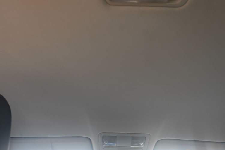Used Dongfeng Aeolus E70 2021 Revised Version 3 500 Ultra-Comfort Edition Headliner