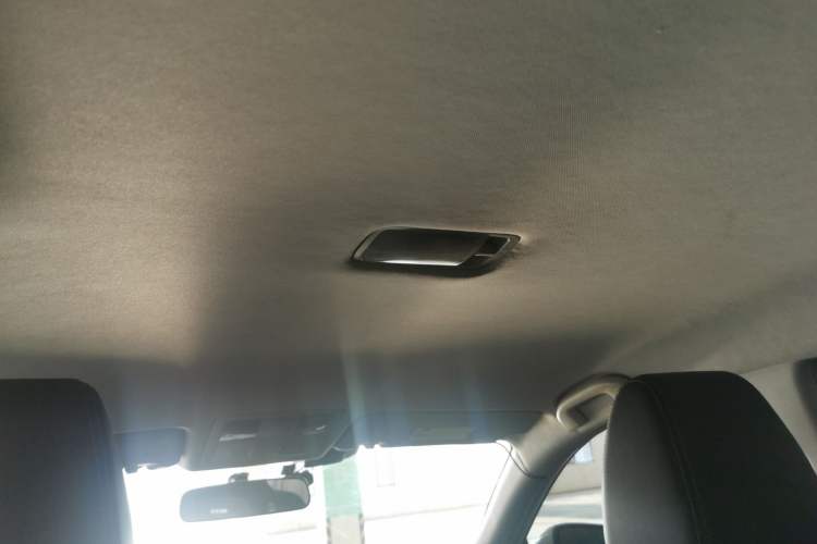 Used Dongfeng Aeolus E70 2021 Revised Version 3 500 Ultra-Comfort Edition Headliner