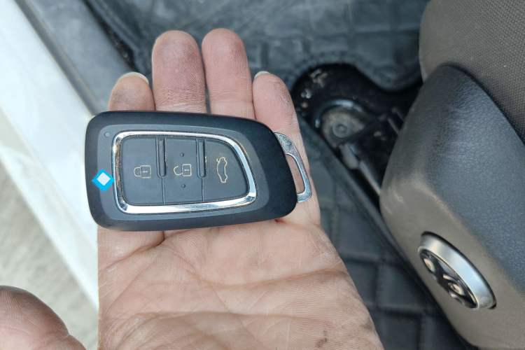 Used Dongfeng Aeolus E70 2021 Revised Version 360H Battery-Swap Edition Interior 1