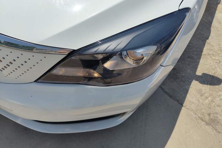 Used Dongfeng Aeolus E70 2021 Revised Version 360H Battery-Swap Edition Left Front Headlight