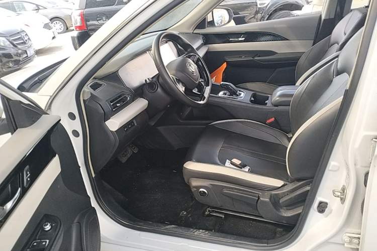 Used Dongfeng Aeolus E70 2021 360H Battery-Swap Version Left Front Seat