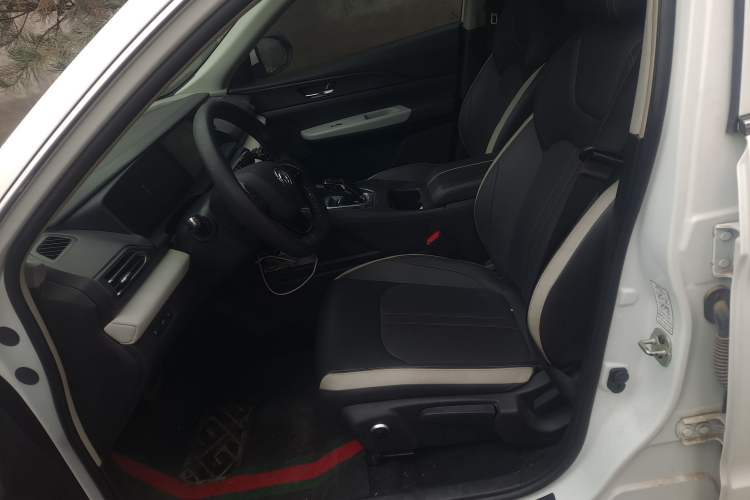 Used Dongfeng Aeolus E70 2021 Revised Version 360H Battery-Swap Edition Left Front Seat