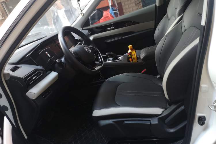 Used Dongfeng Aeolus E70 2021 Revised Version 500 Ultra-Comfort Edition Left Front Seat
