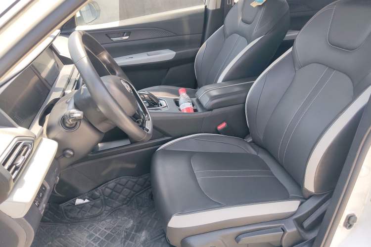 Used Dongfeng Aeolus E70 2021 Revised Version 360H Battery-Swap Edition Left Front Seat