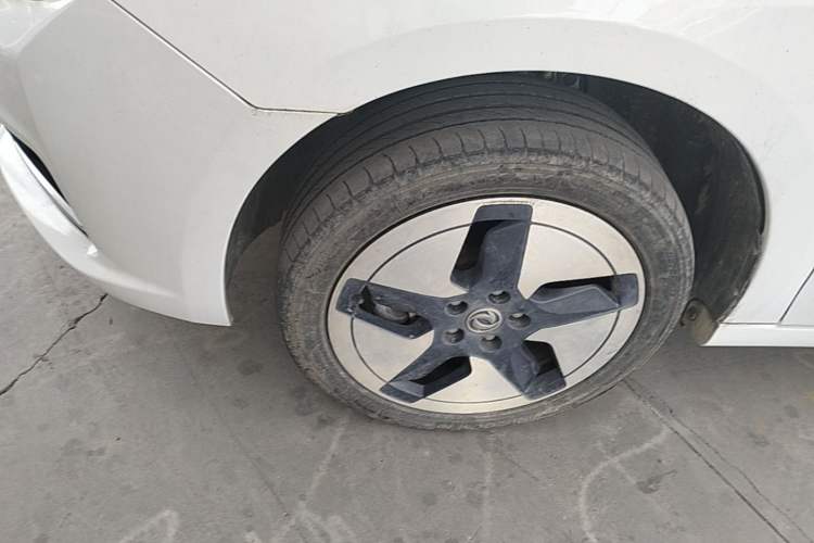 Used Dongfeng Aeolus E70 2021 360H Battery-Swap Version Left Front Wheel Hub