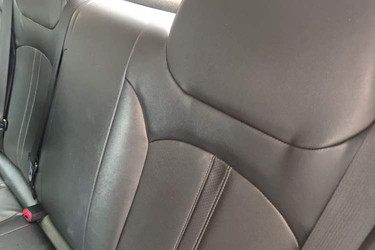 Used Dongfeng Aeolus E70 2021 Revised Version 500 Ultra-Comfort Edition Left Rear Seat