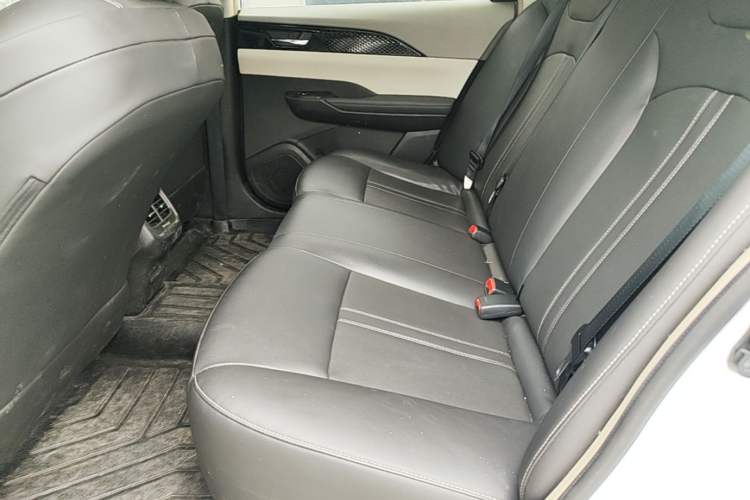 Used Dongfeng Aeolus E70 2021 Revised Version 3 500 Ultra-Comfort Edition Left Rear Seat