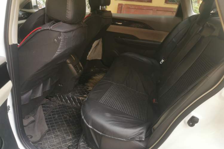 Used Dongfeng Aeolus E70 2021 500 Super Delight Edition Left Rear Seat