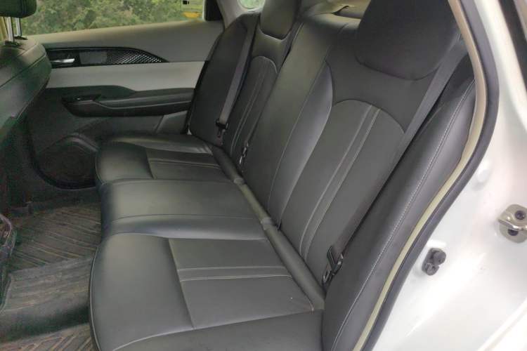 Used Dongfeng Aeolus E70 2021 500 Ultra-Comfort Edition Left Rear Seat
