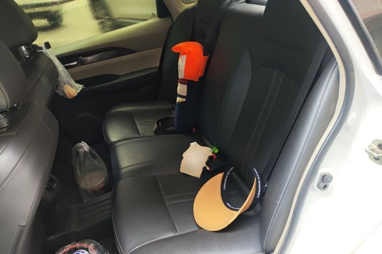 Used Dongfeng Aeolus E70 2021 Revised Version 500 Ultra-Comfort Edition Left Rear Seat