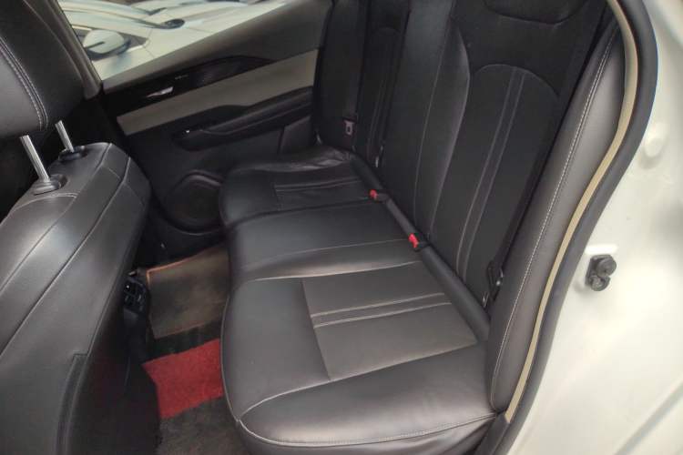 Used Dongfeng Aeolus E70 2021 Revised Version 3 500 Ultra-Comfort Edition Left Rear Seat
