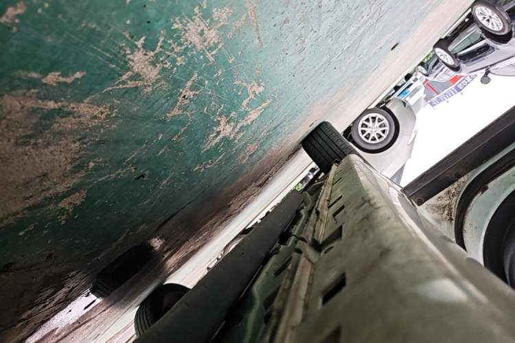 Used Dongfeng Aeolus E70 2021 Revised Version 360H Battery-Swap Edition Left Side Sill
