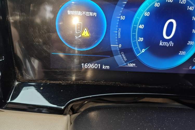 Used Dongfeng Aeolus E70 2021 500 Super Delight Edition Odometer Close Up