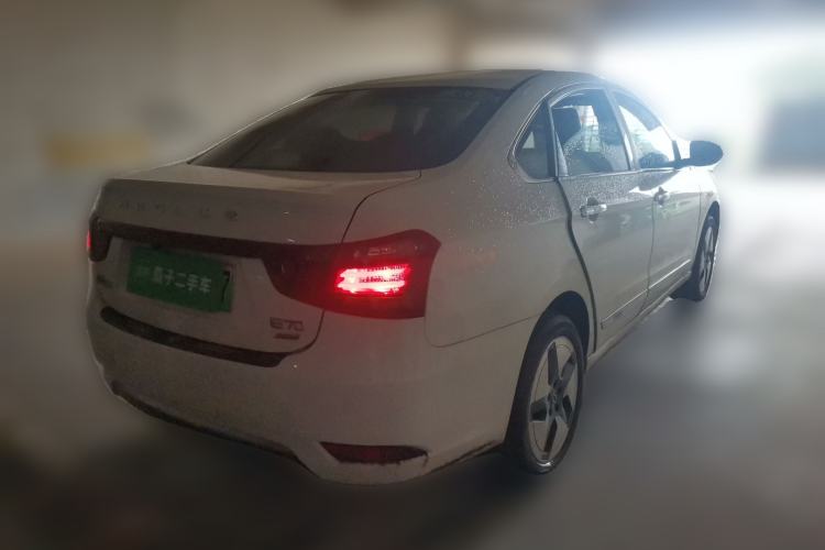 Used Dongfeng Aeolus E70 2021 Revised Version 2 500 Ultra-Comfort Edition Rear Right 45 Deg