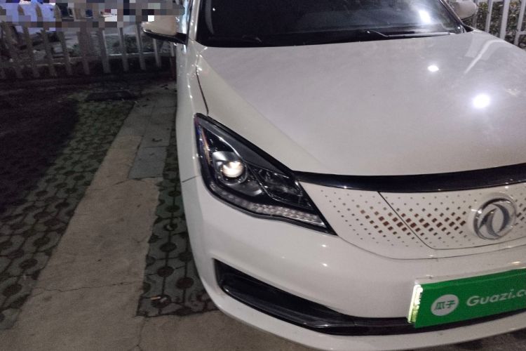 Used Dongfeng Aeolus E70 2021 Revised Version 500 Ultra-Comfort Edition Right Front Headlight