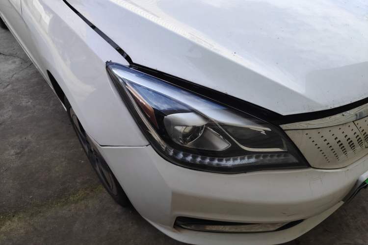 Used Dongfeng Aeolus E70 2021 500 Ultra-Comfort Edition Right Front Headlight